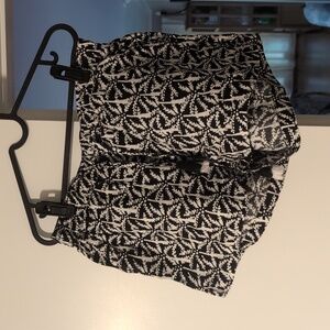 Vineyard Vines Women's Allover Palm Linen Pull-On Shorts